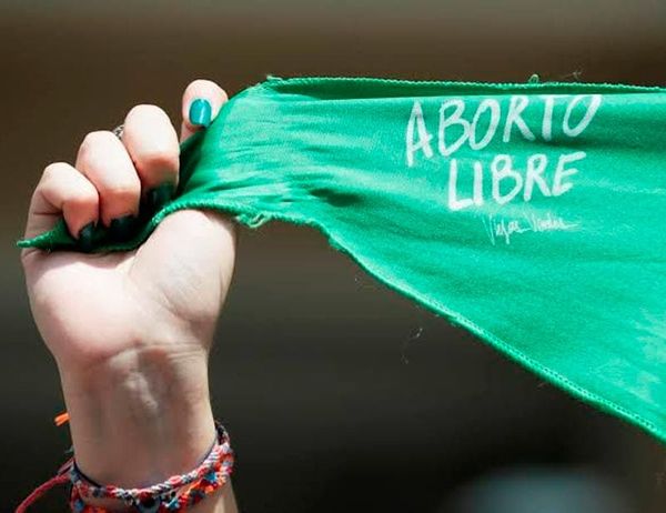 ¡PONEN TRABAS AL ABORTO! - *En Veracruz: médicos lo limitan a 12 semanas pese a que la ley no fija plazo en estos casos de violación