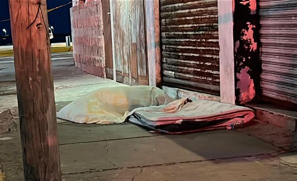 ¡MUJER EN SITUACIÓN DE CALLE MUERE EN LA FLORES MAGÓN!