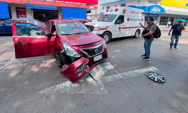 ¡CARAMBOLAZO EN LA AVENIDA DÍAZ MIRÓN!