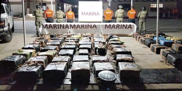¡‘PESCAN’ 2.1 TONELADAS DE DROGA EN EL TEHUANTEPEC! - OPERATIVO DE LA SEMAR