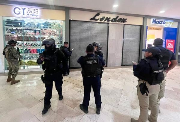 ¡ASALTAN JOYERÍA LONDON EN PLAZA LAS AMÉRICAS! - EL LOTE DE ALHAJAS ROBADO PODRÍA SUPERAR LOS 120 MIL PESOS