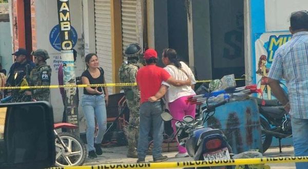 ¡EJECUTAN A MECANICOS DE MOTOS! -DOS MUCHACHOS FUERON BALEADOS DENTRO DE UN TALLER EN CERRO AZUL