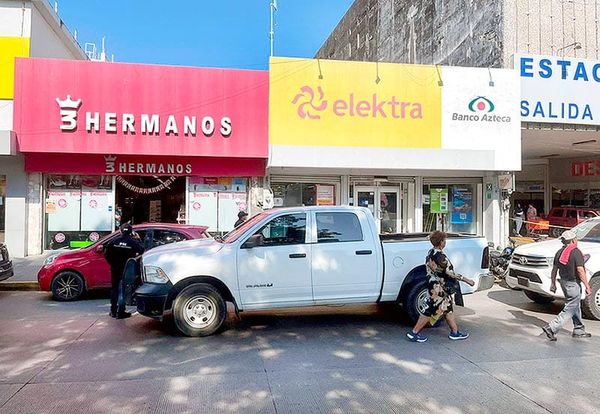 ¡CATEAN EMPEÑO EN ELEKTRA POR LA CADENITA DE HÉCTOR YUNES!