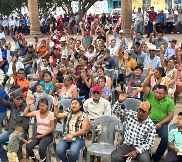 ¡FRENAN A PEMEX! - AGARRENSE