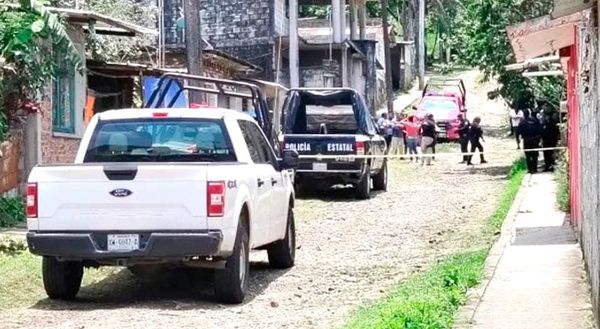 ¡HOMBRE QUEMADO POR EXPLOSIÓN DE BULTOS DE PÓLVORA!