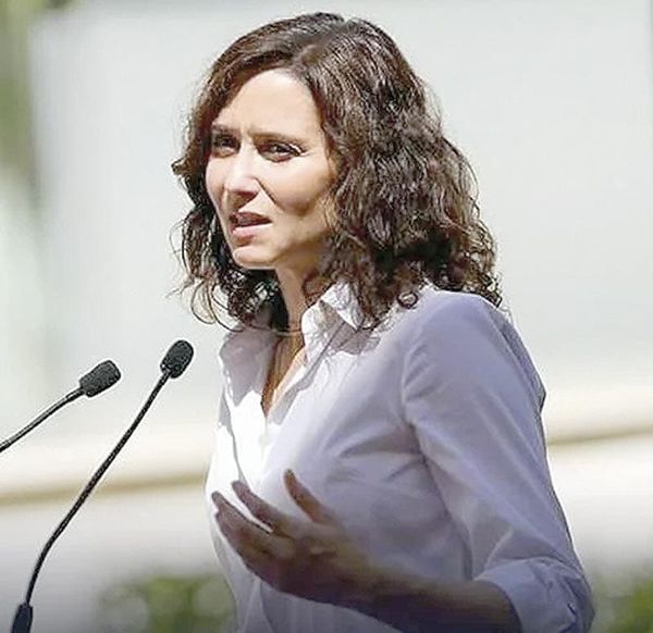 ¡AYUSO ACUSA A SHEINBAUM DE ALENTAR PROTESTAS EN SU CONTRA!