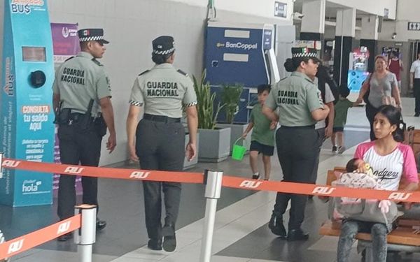 ¡GUARDIA NACIONAL TOMÓ CONTROL DE SEGURIDAD EN LA TERMINAL DEL ADO!