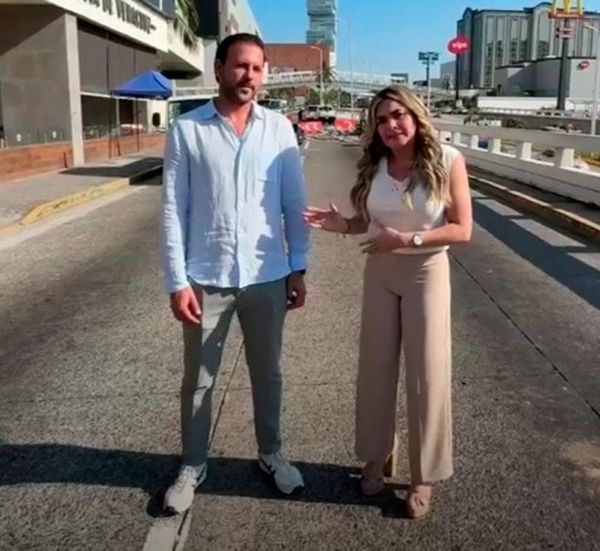 ¡SE ESTÁ HUNDIENDO!