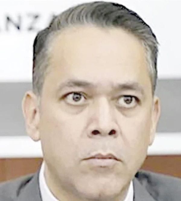 ¡AUMENTÓ FORTUNA TESORERO DE ROCHA!