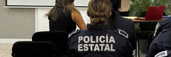 ¡DETIENEN A EXTRANJERO CON UN ARMA LARGA!