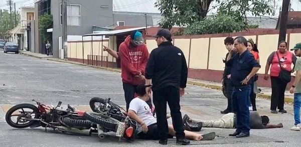 ¡VIOLENTO ENCONTRONAZO DE MOTOS EN TIERRA BLANCA!