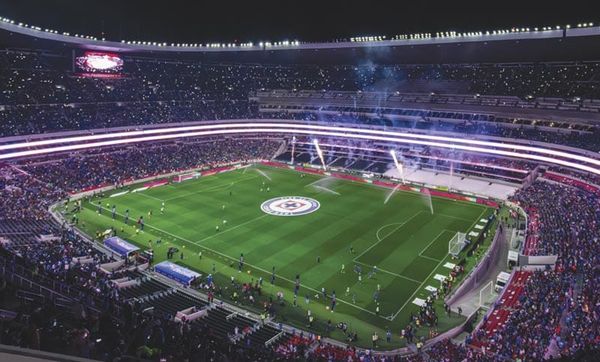 ¡CRUZ AZUL Y CHIVAS ARRANCAN SEMIFINALES!