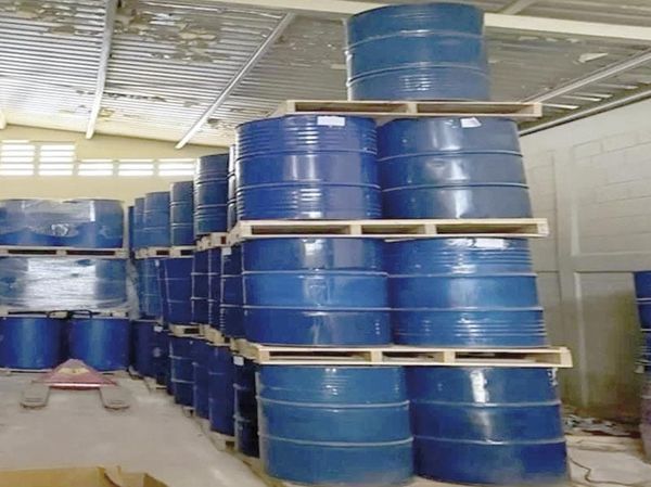 ¡ASEGURAN 24 MIL 400 LITROS DE METANFETAMINA!