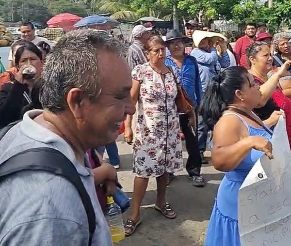 ¡PROTESTAS DE COLONOS! - DE LA HERÓN PROAL