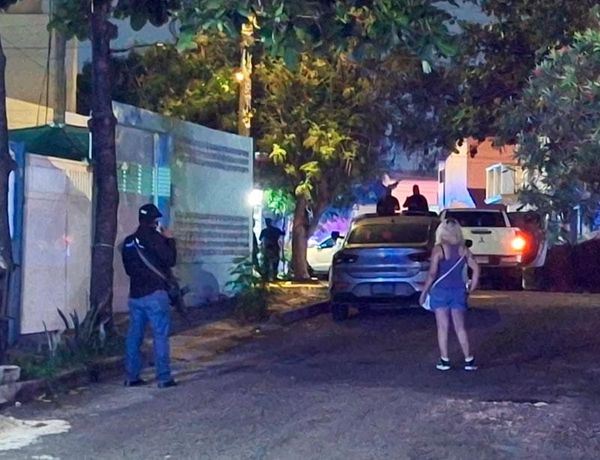¡LA FGR SE METE A LA CASA DE JUBILADA DEL SEGURO SOCIAL!