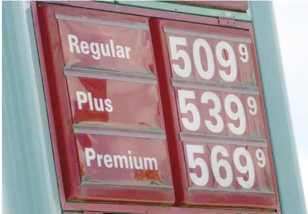¡ACUSAN A GASOLINERAS DE EU USAR IA PARA INFLAR PRECIOS!