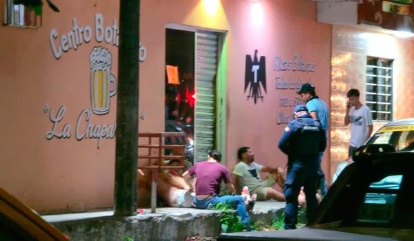 ¡ASESINADO A PLOMAZOS! - UN HOMBRE FUE TIROTEADO AFUERA DE UN CENTRO BOTANERO EN LA COLONIA SAN ISIDRO