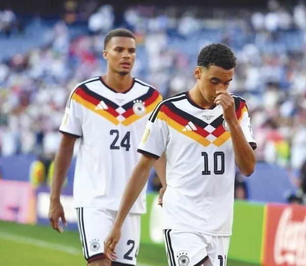 ¡CAE UN GIGANTE! - *Alemania se va del la Copa del Mundo