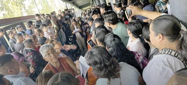 ¡SUSPENDE UNAM REVISIÓN DE EXAMEN DE INGRESO!