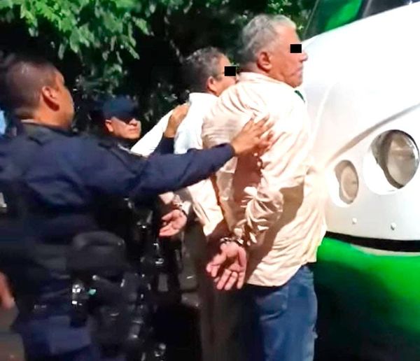 ¡DETIENEN A DUEÑO DE CAMIONES SAETA VERDE!