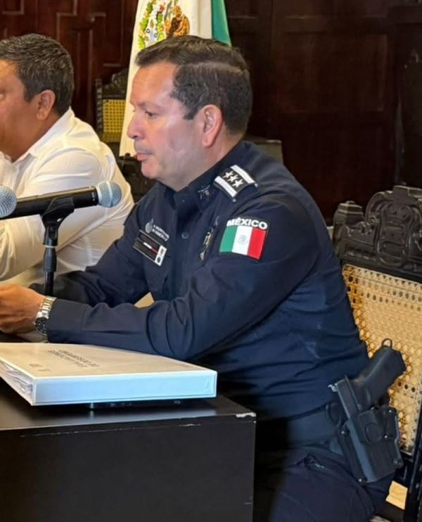 ¡PISTOLEROS ROBAN CON VIOLENCIA AUTO EN EL COYOL!