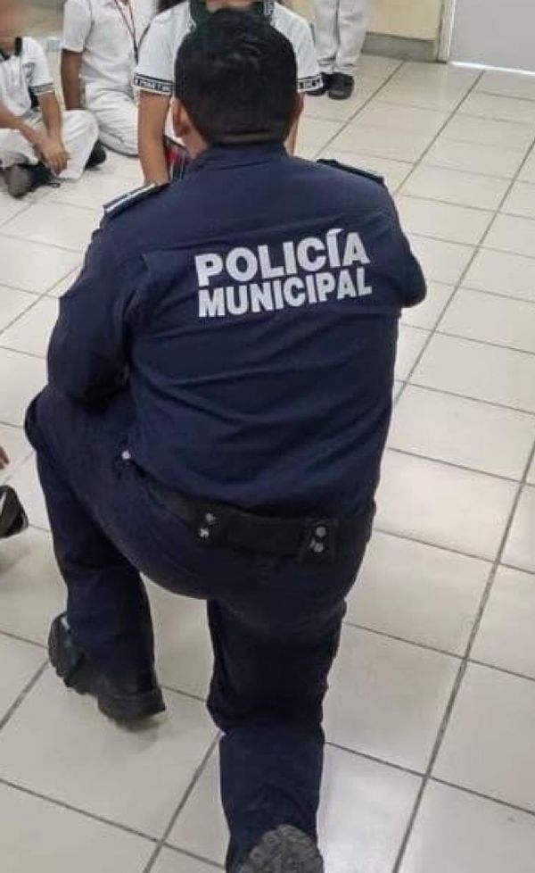 ¡CIVILES SOMETEN Y DAN GOLPIZA A DOS ASALTANTES DE GASOLINERAS!