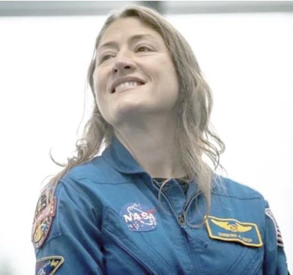 ¡GANA ASTRONAUTA CHRISTINA KOCH EL ASTURIAS DE LA CONCORDIA!