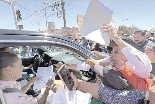 ¡RECLAMAN MAESTROS A PRESIDENTA EN BC!