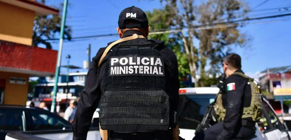¡TRES DETENIDOS AL ‘CALENTARSE’ CATEO EN ALVARADO!