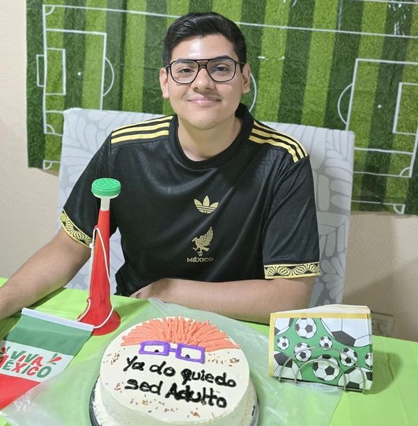 GRAN CELEBRACIÓN PARA RHISTO