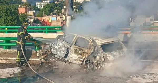 ¡MUERE CALCINADO TRAS CHOQUE EN EL SEGUNDO PISO DEL PERIFÉRICO!