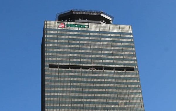 ¡PEMEX NOMBRA NUEVA DIRECTORA DE FINAZAS!