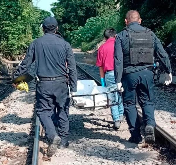 ¡ENCUENTRAN CADÁVER SOBRE LAS VÍAS DEL TREN EN TEJERÍA!