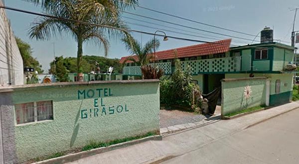 ¡MUJER APUÑALADA EN MOTEL DE HUATUSCO!