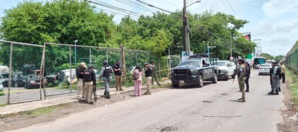 ¡INSPECCIONAN DESHUESADERO DE VEHÍCULOS!