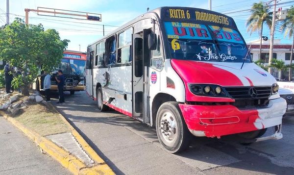 ¡PA’ TRANCAZO: 13 HERIDOS! - COLISIONAN UN ULÚA Y UN RUTA 6 MANIOBRISTAS