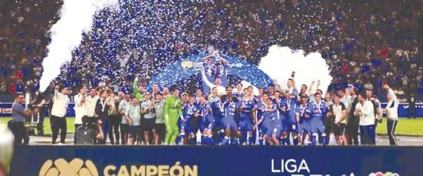 ¡CRUZ AZUL ES CAMPEÓN DE CAMPEONES LIGA MX!