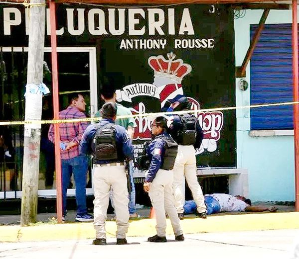 ¡ERA RECONOCIDO BARBERO EL EJECUTADO EN COATZA!