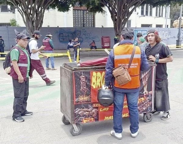 ¡ASEGURAN MÁS DE MIL BEBIDAS ALCOHÓLICAS EN REFORMA!