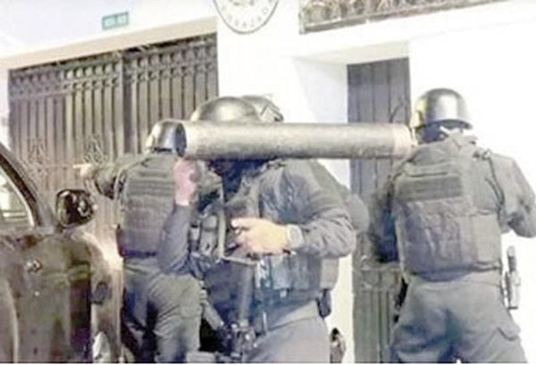 ¡DEFIENDEN RUPTURA CON ECUADOR!