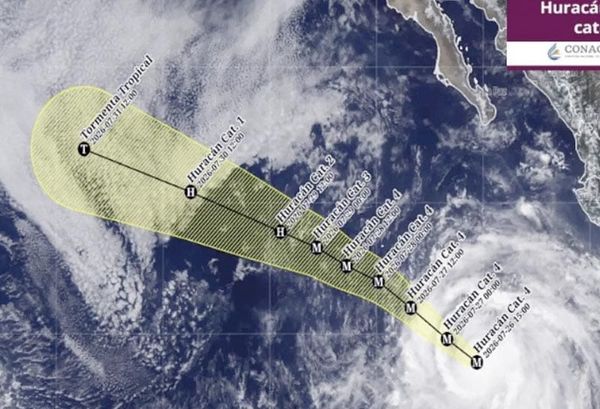 ¡GENEVIEVE SE CONVIERTE EN HURACÁN CATEGORÍA 4!