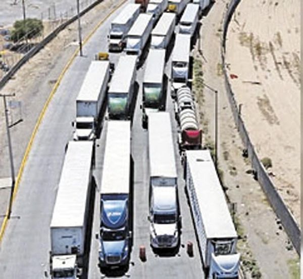 ¡RETIRA EU VISA A 30 MIL TRAILEROS!