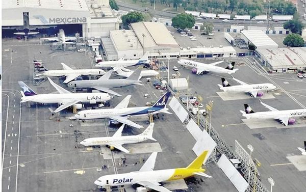 ¡CAE TRÁFICO AÉREO ENTRE MÉXICO Y EU EN MAYO!