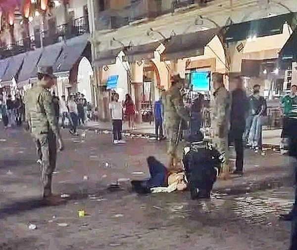 ¡CAYÓ DE BALCON EN LOS PORTALES!