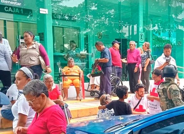 ¡RATAS LE ROBAN A DOÑITA LA PENSIÓN DEL BIENESTAR!