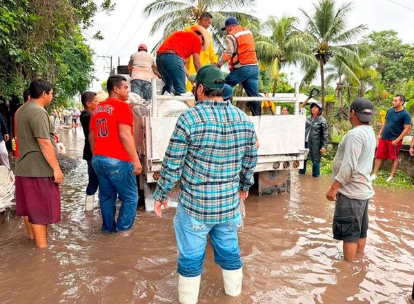 ¡60 VIVIENDAS AFECTADAS POR EL DESBORDAMIENTO DEL ARROYO EN TOLOME!