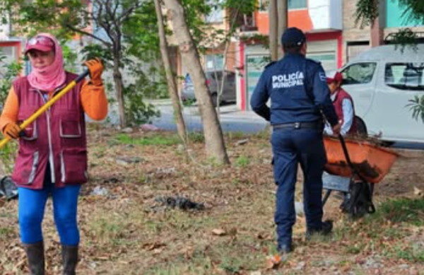 ¡BANDIDO ROBÓ 12 MIL PESOS A FARMACIA GUADALAJARA!