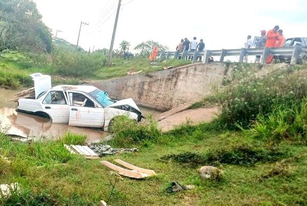 ¡DOS HERIDOS EN CARRETERAZO EN HIDALGOTITLÁN!