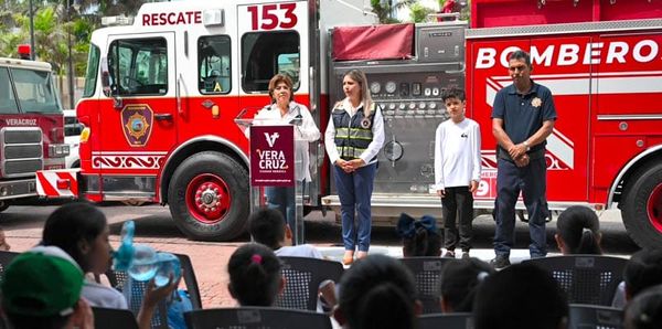 ¡ESCUELA DE BOMBEROS!
