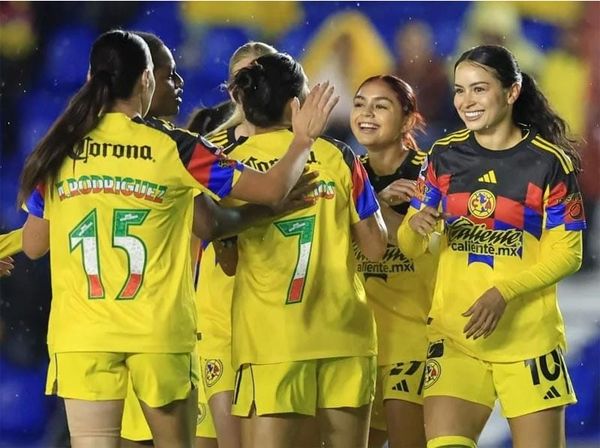 LA OTRA MITAD DE LA CANCHA | CUANDO MÉXICO EMPIEZA A MIRAR DE FRENTE AL MUNDO - El crecimiento de nuestros clubes también debe elevar nuestra exigencia *Durante años hablamos del fútbol femenil mexicano pensando en lo que nos faltaba *Y todavía…